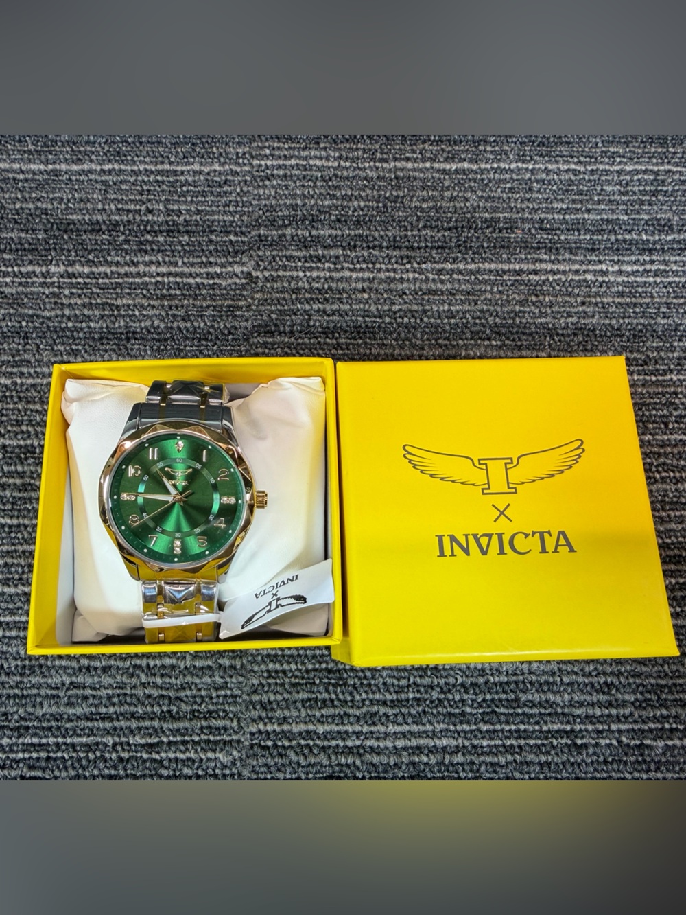 Invicta Specialty I by Invicta 41mm Mens Green Dial Watch with Gold Accent 69025 - Picture 3 of 12